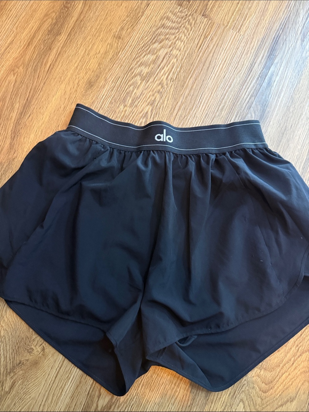 ALO Yoga Black Athletic Shorts with Elastic Logo Waistband